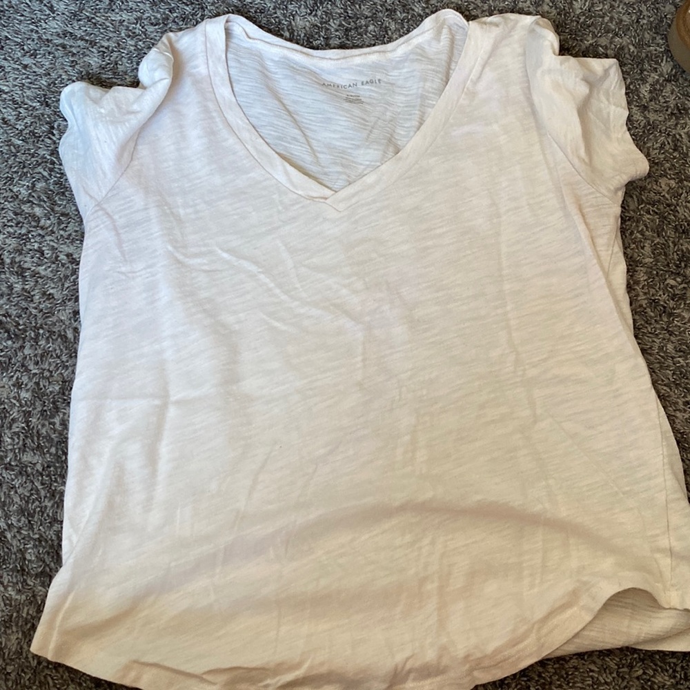 American Eagle basic tee